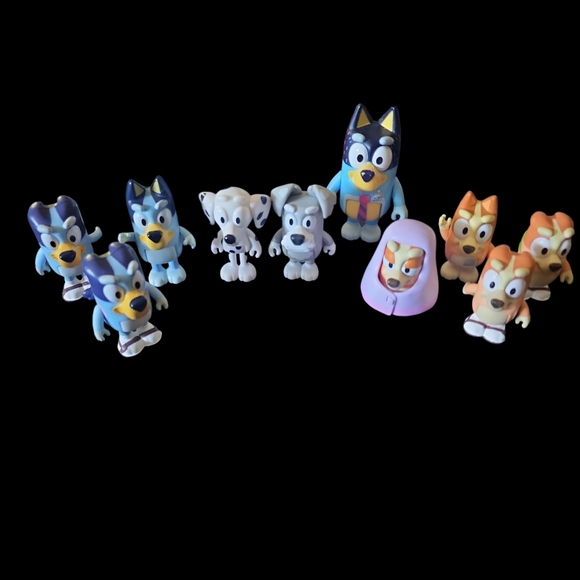 Nickelodeon Other - 10 Authentic Bluey And Friends Action Figures